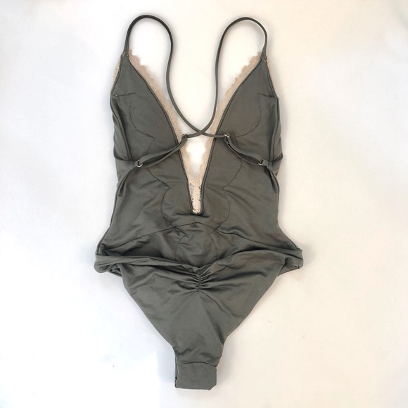 Blue Life eclipse one piece swimsuit in moss - Picture 5 of 7